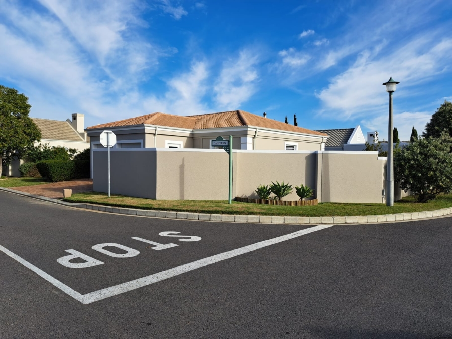 3 Bedroom Property for Sale in Sunningdale Western Cape
